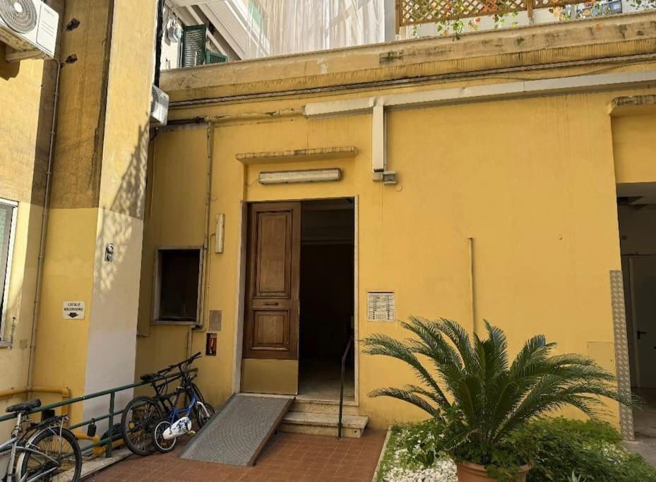 Colosseo Licia Apartment Rom
